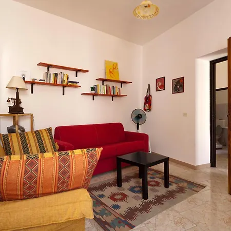 Hotell Cicale Zitelle E Latte Di Mandorle 3*